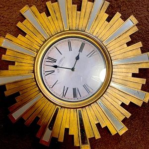 Clock with mirror, pieces, vintage looking